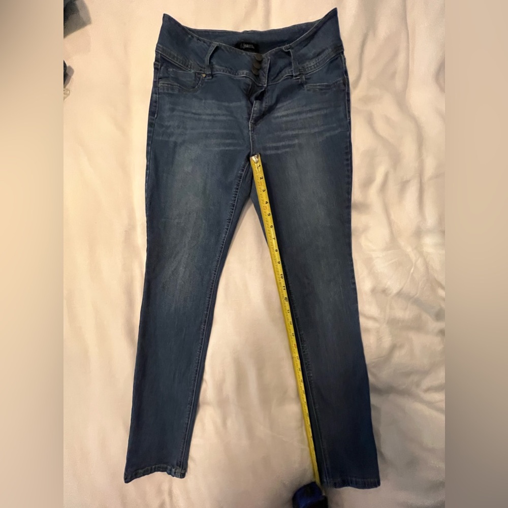 D jeans 3 button size 12 skinny leg